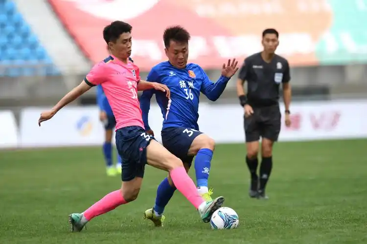 欧冠对决：AC米兰 VS 拜仁慕尼黑